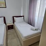 Finnley Apartman *