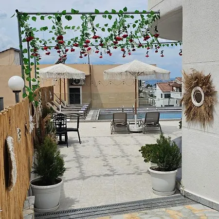 Finnley Apartament *