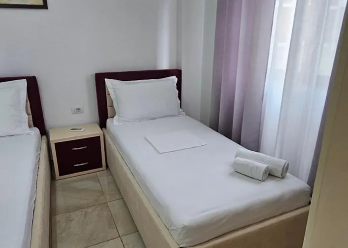 Finnley Apartament *