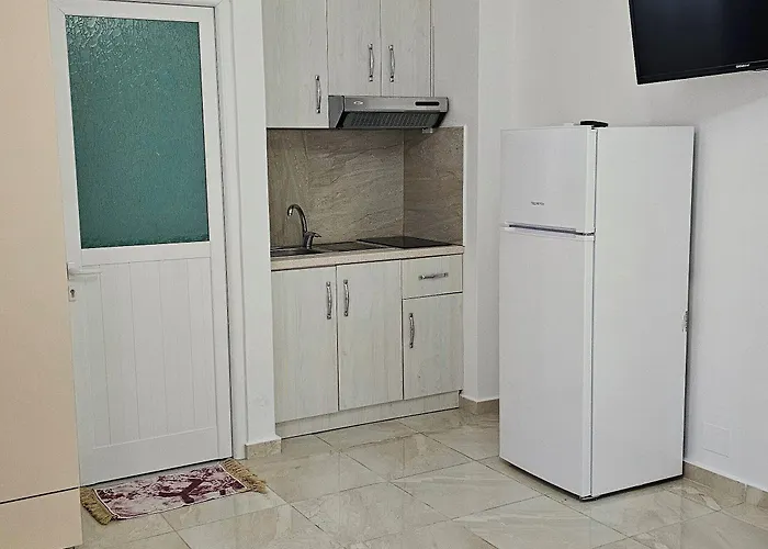 Finnley 卡萨米尔